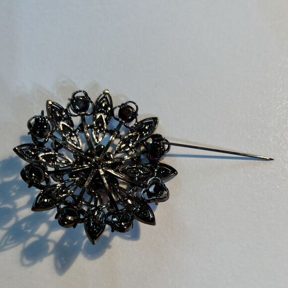 MJ Pink Rhinestone Flower Brooch Black Metal Filigree Layered Vintage Style - Picture 4 of 7